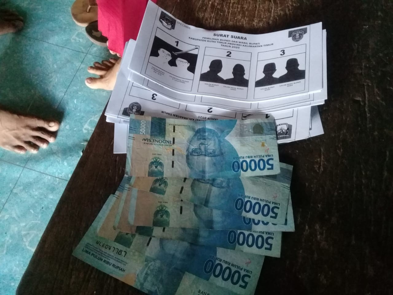 Terduga Money Politik Ngumpet Dikamar Penginapan Andalas