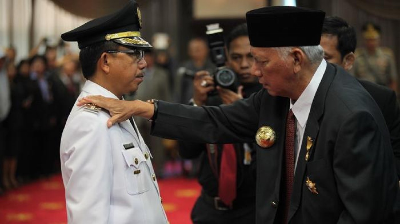 Ardiansyah Pakai Baju Lama Saat Dilantik