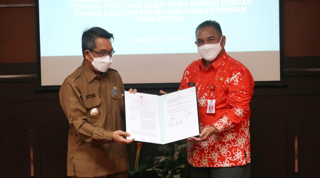 Tingkatkan Pembangunan Rakyat, Pemkab Kutim Kembali Kerjasama Dengan Pemprov Kaltim