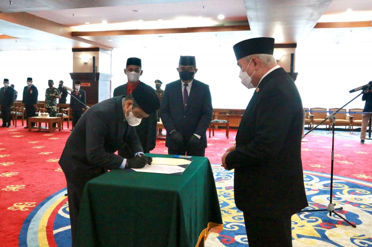 Riza Dilantik Jadi Pj Sekda Kaltim