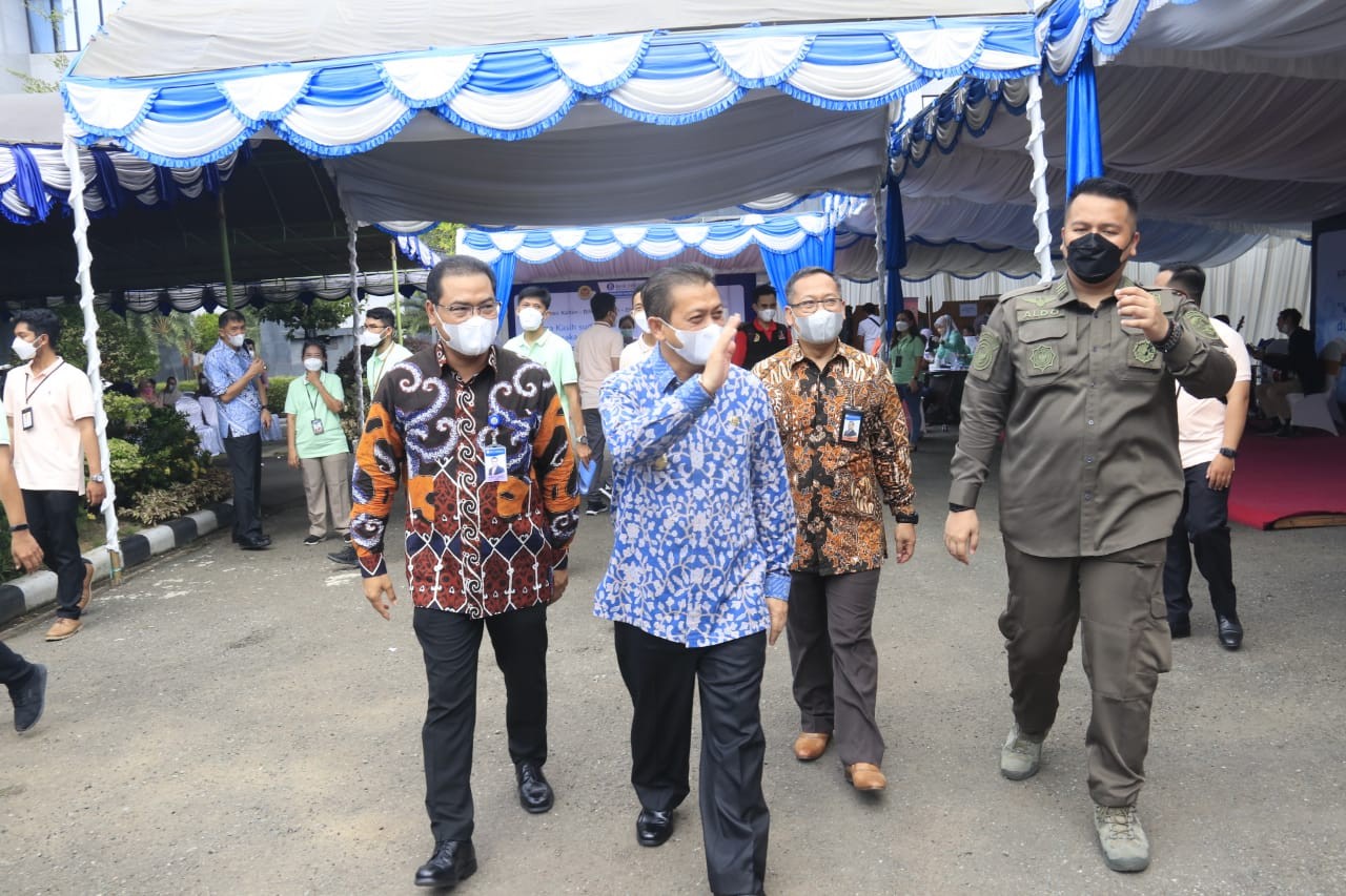 Seribu Pegawai Bank Sasaran Vaksin Boster