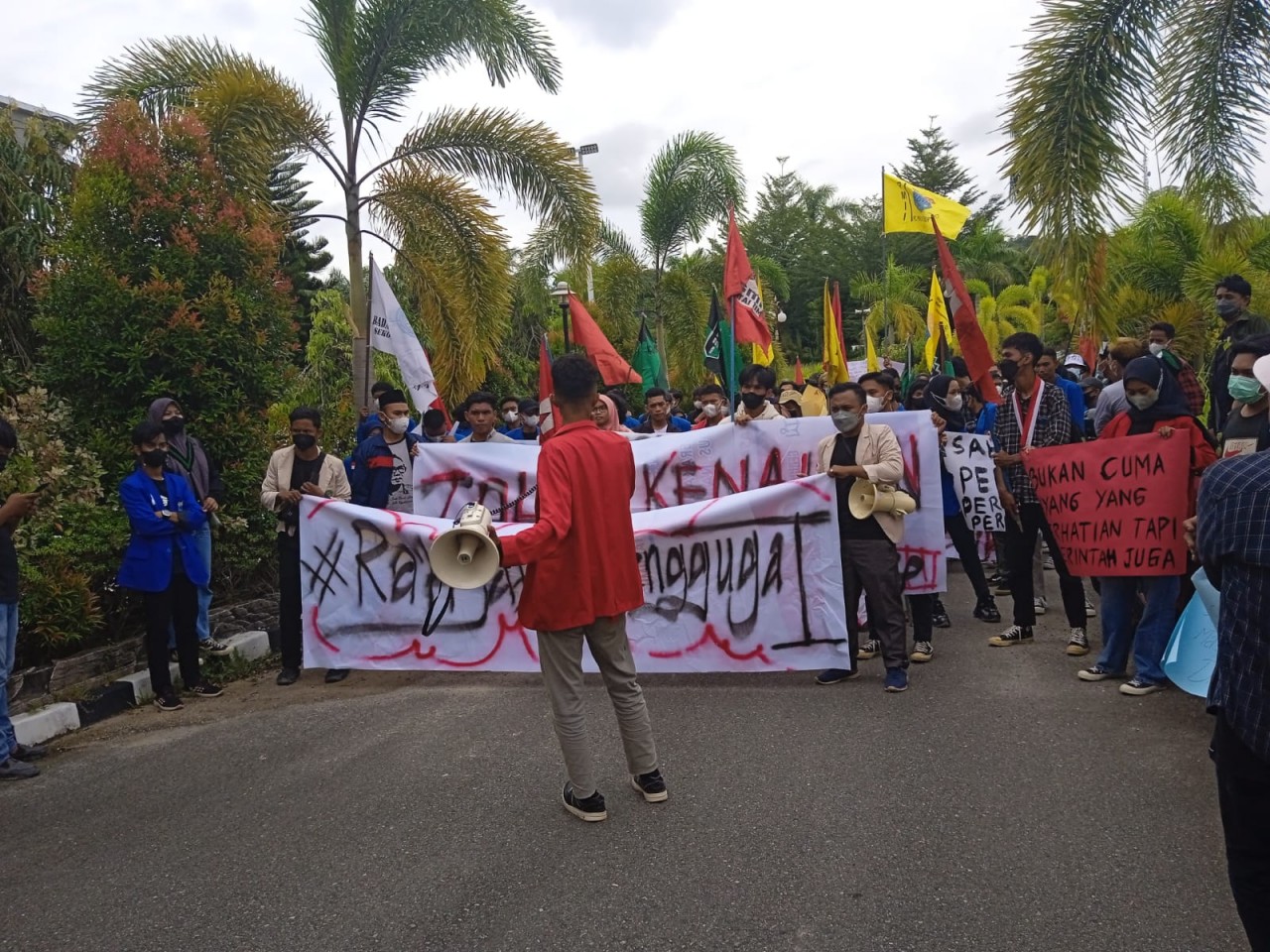 Pemkab dan Dewan Setuju Dengan Tuntutan Mahasiswa