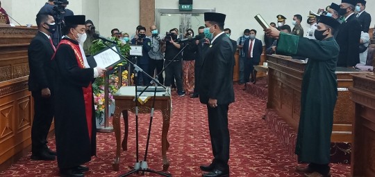 Joni : Tugas Pertama Menangani Covid19