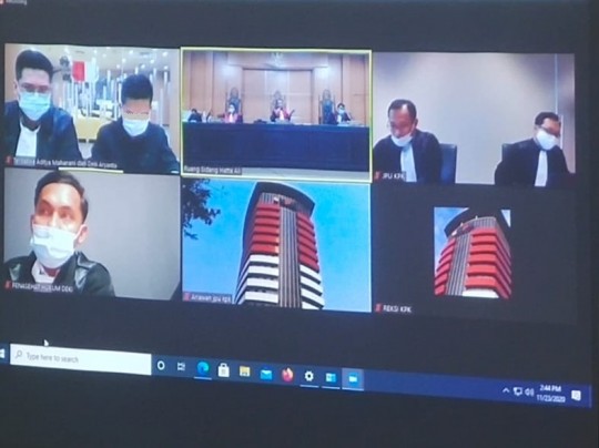 DA Juga Menerima, Dihukum 2 Tahun Penjara Plus Denda Rp250 Juta