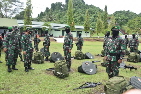 Setelah Dilatih, 450 Anggota Yonoif 611 AWL Siap Dikirim ke Papua