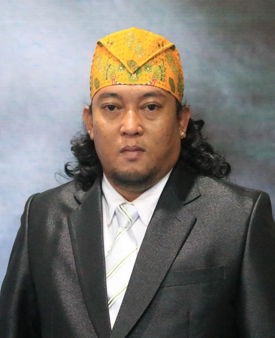 Matangkan Lahan, Pabrik Semen Gunakan TK China