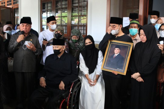 Isran : Kiprah Awang Ferdian Selalu Dilkenang Masyarakat Kaltim