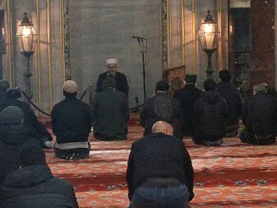 Catatan ke Turki (7): Cat Biru Masjid Sultan Ahmed Dihapus