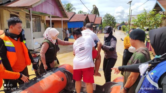 Sejak Tadi Malam Air Mulai Surut