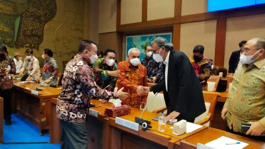 Kasihan Penambang Galian C, Urus Izin Harus Lama 