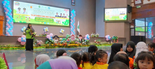 LEWAT DOGENG CERIA ANAK-ANAK PAUD DI KUTIM  DITANAMKAN  DII ARTI KEJUJURAN, KEBERANIAN DAN KEPERCAYAAN 